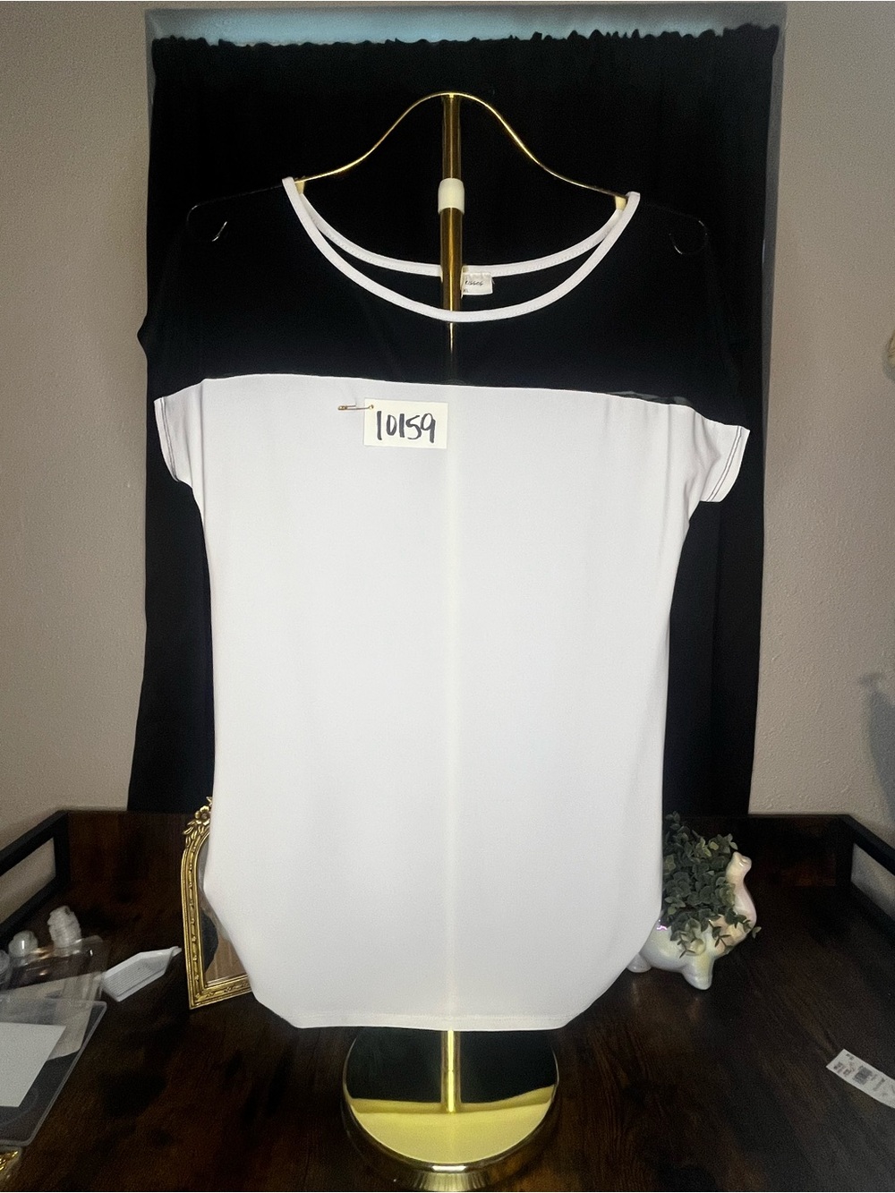 Free Kisses Black White Sheer Yoke Blouse Size XL